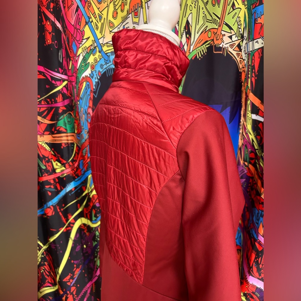Columbia Women’s Chic Technique Jacket - Picture 4 of 16